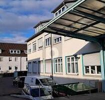 GERÄUMIGE LAGEREINHEIT IM HAFENGEBIET - Stuttgart