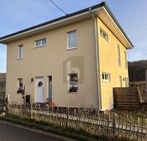 EFFIZIENT, NEUWERTIG, LEBEN IN DER NATUR, VIEL PLATZ - Nohfelden