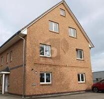 MODERNES MEHRFAMILIENHAUS MIT GEWERBE & WOHNUNGEN - Bad Oldesloe