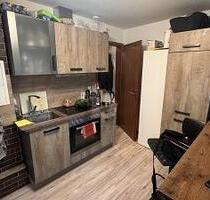 EBK, TERASSE, RENOVIERT - EINZUGSBEREIT - Untermünkheim