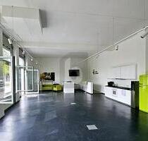 MODERN, OFFEN UND HELL - 3.857,50 EUR  pro  Monat Kaltmiete, ca.  221,00 m² in München (PLZ: 80997)