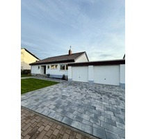 Liebhaber aufgepasst: Modernisierter Wohlfühl-Bungalow mit Sauna in Weilerbachs Toplage