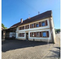 Herzensprojekt mit Potenzial: Bauernhof mit Innenhof (Scheune+Halle optional) - Horschbach