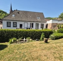 Kernsaniertes Einfamilienhaus mit modernem Look und traumhaftem Garten in Weidenthal