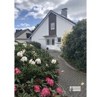 EFH + ELW + Pool Einbauküche + Kaminofen Doppelgarage Ideal für die große Familie oder zur Vermietung - Stuhr