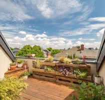DACHTERRASSE – WANNEN-DUSCHBAD MIT FENSTER – GÄSTE-WC – EINBAUKÜCHE – MAISONETTE - Dresden Löbtau-Süd