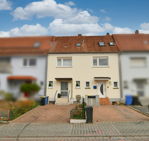 Altstadt-Nähe trifft Panoramablick: Gemütliches Reihenhäuschen mit Garten und Außenstellplatz - Idstein
