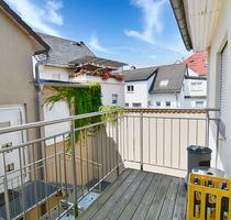 Moderne 4 Zi Maisonette mit 2 Schlafräumen mitten in Hornau - Kelkheim