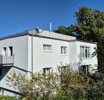 RESERVIERT! Penthouse-Charakter 4 Zi ETW mit 2 Balkonen und Dachterrasse - Eppstein