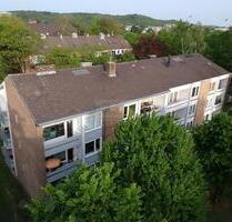 Kernsaniertes Appartement mit Balkon, Möblierung möglich, auch für Studenten geeignet - Düsseldorf