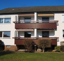 Wohnung im EG mit Balkon, Garage und Stellplatz in ruhiger Lage ... sucht lebensälteren Mieter ... - Garbsen