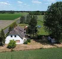 Ruhig gelegene Doppelhaushälfte inmitten von Wiesen und Feldern in Alleinlage - Steyerberg