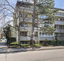 WINDISCH IMMOBILIEN - Modernisierte 2,5 Zi. -Dachgeschosswohnung als Kapitalanlage oder Selbstbezug - Puchheim