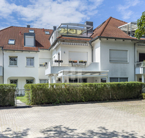 WINDISCH - Moderne 3-Zimmer Dachterrassenwohnung mit Galerie in zentraler, grüner Lage ab 01.09.25 - Gröbenzell