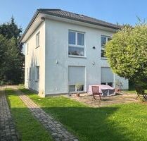 Provisionsfrei* Stadtvilla (Baujahr 2016) mit Einbauküche am Naturschutzgebiet in Berlin-Alt-Hohenschönhausen