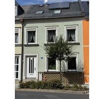 Provisionsfrei* Charmantes Reihenmittelhaus in Kirchenlamitz - liebevoll gepflegt, sofort bezugsbereit