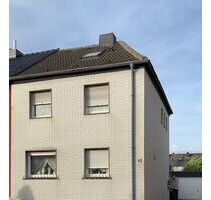 Doppelhaushälfte mit viel Potential ab 01.01.2026 in 52477 zu mieten - Alsdorf