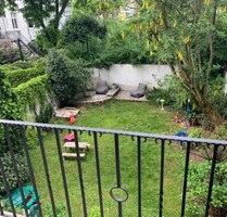 Rarität mit gr. Garten in D.-Oberkassel ! Renovierte 2-3 Z.-Wohnung in bester Lage v. D.-Oberkassel mit Garten - Einbauküche - Keller - Düsseldorf