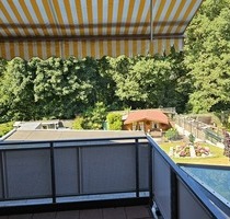 Schöne 3-Zimmerwohnung für 2 Personen, freundliche Gemeinschaft, Sicht vom Balkon in 30 m nahen Park - Dormagen