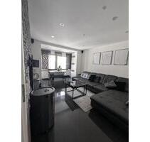 ObjNr:19738 - Hochmoderne, fast frisch sanierte Eigentumswohnung mit 2 Bakonen und Stellplatz - Ludwigshafen am Rhein