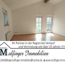 2 Zi. Wohnung mit LOGGIA und BALKON in Höchstadt SÜD