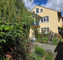 Einfamilienhaus mit traumhaftem Garten in 97534 Waigolshausen zwischen Schweinfurt und Würzburg (ID 10554)