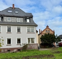 Sanierte Stilaltbauwohnung mit Terrasse und eigenem Garten in Mainnähe - Frankfurt-Griesheim - Frankfurt am Main