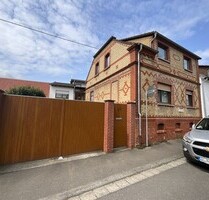 Wiesbaden-Breckenheim: Generationenhaus oder großes Familienrefugium!