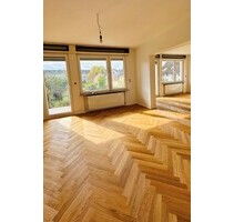 Neu-Isenburg: Frisch sanierte 3-Zimmerwohnung mit Balkon, ideal für 1-2-Personen!