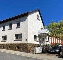 Königstein: Gemütliches Zuhause oder Kapitalanlage mit Gestaltungsmöglichkeit in Falkenstein