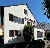 Eschborn: 2,5-Zimmer-Wohnung mit Gartenanteil in kleiner Wohneinheit und citynaher Lage