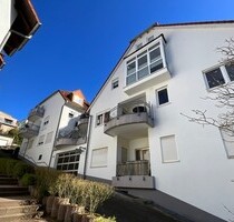 Bad Soden-Neuenhain: Vermietete Dachgeschosswohnung als attraktive Kapitalanlage in gesuchter Lage