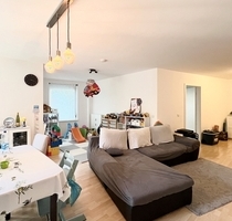Frankfurt-Hausen: Schöne, vermietete 3-Zimmer-Wohnung mit Terrasse! - Frankfurt am Main