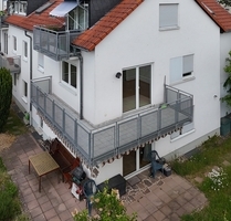 Hattersheim: Pfiffige 2-Zimmer-Wohnung in Ruhelage mit 2 Garagenplätze