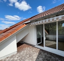 Frankfurt-Einziehen und Wohlfühlen! Top moderne 2-Zimmer Wohnung mit großer Dachloggia in Oberrad - Frankfurt-Oberrad