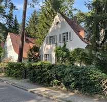 BIETERVERFAHREN – Originales Siedlungshaus mit besonderer Atmosphäre nahe Krumme Lanke - Berlin Zehlendorf
