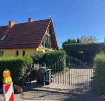 Weihnachten im eigenen Haus - geräumige Doppelhaushälfe mit Glasfront - Pößneck