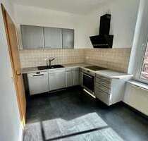 Schöne 2 Zimmerwohnung mit Balkon und Einbauküche in Zwickau