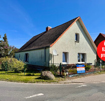 HORN IMMOBILIEN++ Einfamiliehaus mit Nebengebäude in Fahrenwalde, nur 9 km bis Pasewalk