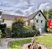 HORN IMMOBILIEN ++ liebevoll renoviertes Haus in Pasewalk Haus mit großem Grundstück und Garagen