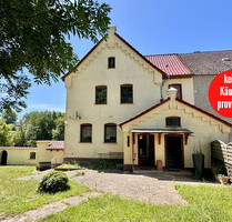 HORN IMMOBILIEN ++ idyllisches Zweifamilienhaus in Wrodow bei Neubrandenburg - Mölln / Wrodow