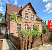 HORN IMMOBILIEN ++ 500 m bis zum Stettiner Haff, Zweifamilienhaus mit Photovoltaikanlage in Rieth - Luckow / Rieth