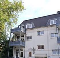 Gelsenkirchen-Erle! Modernisierte Altbau-Dachgeschosswohnung mit Süd-Westbalkon.