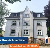 Exklusive 5-Zimmer-Wohnung in schöner Villa. Mit eigenem Gartenbereich und Garage. - Limbach-Oberfrohna