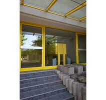 Modern renovierte 2 -Zi Wohnung im Top-Zustand mit sehr großem Balkon - Puchheim