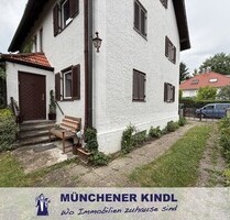 • Handwerker oder Projektentwickler aufgepasst! DHH mit Kernsanierungsbedarf • - München