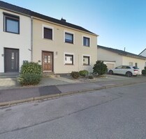 Merkstein - Großzügiges Zuhause mit Garten – ideal für Familie oder Mehrgenerationenwohnen - Herzogenrath