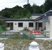 Herzogenrath - Einfamilienhaus in Waldrandlage mit Terrasse und Blick auf die Burg