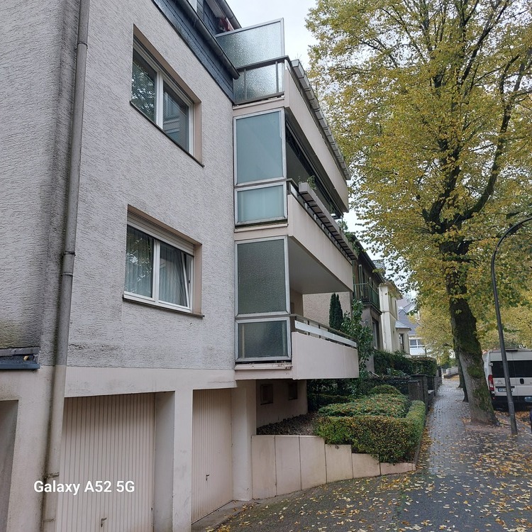Geschmackvolle (ETW) mit Balkon und Garage in ruhiger Lage mit direkter Anbindung zur Alleestr. - Remscheid Citylage