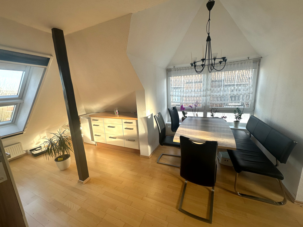 Moderne,geschmackvolle 5 ½ Zimmer ETW mit Loggia und Carport in RS-Süd - Remscheid